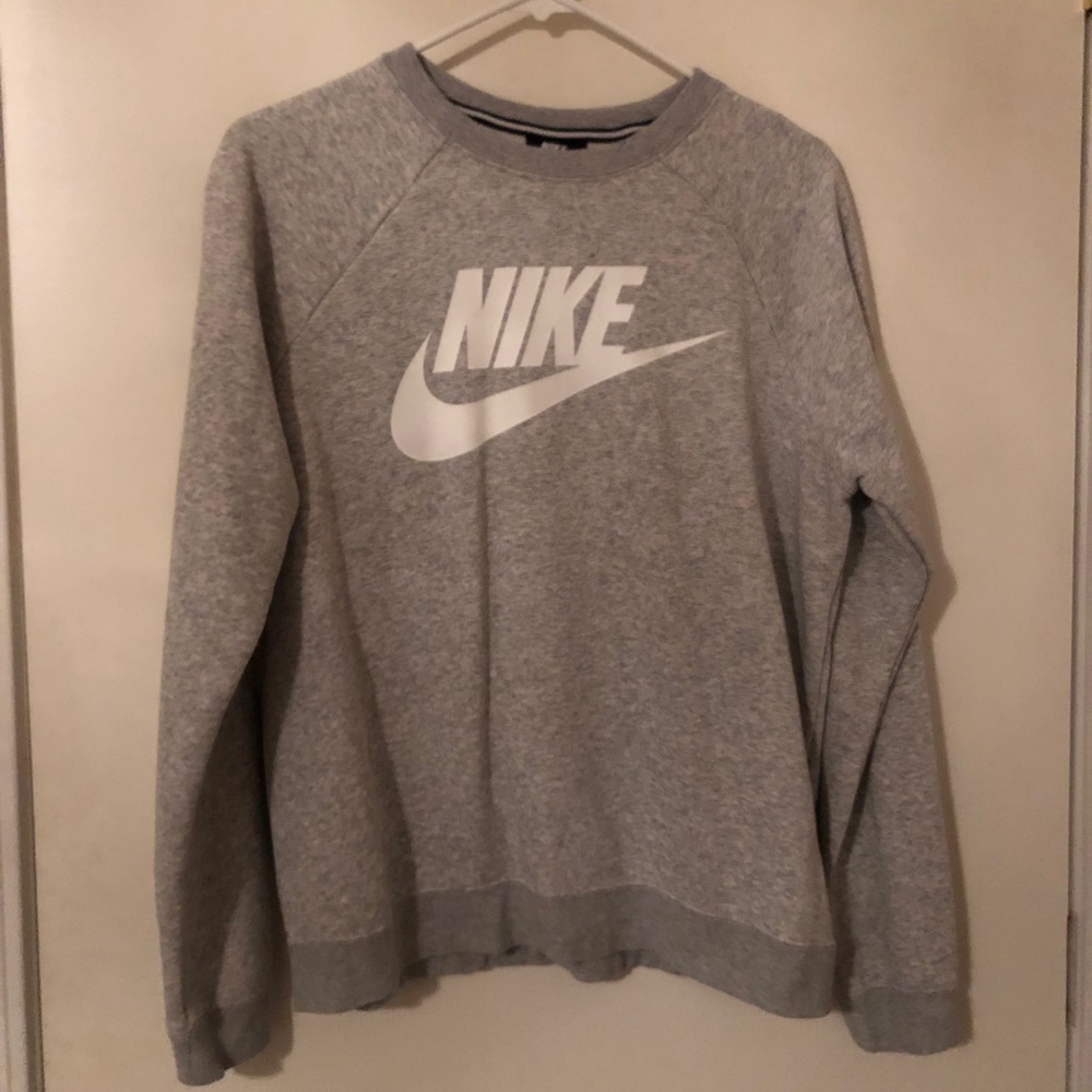 Gray Nike Crewneck, Medium